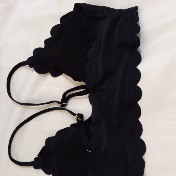 Women's Black Scalloped Bikini Top M - Picture 3 of 4